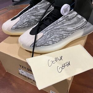 Yeezy Qntm Size 14 basketball shoes NIB